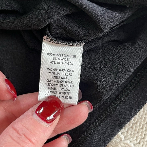 Calligraphie Brand Black with Lace Blouse women’s size Large - Picture 8 of 12